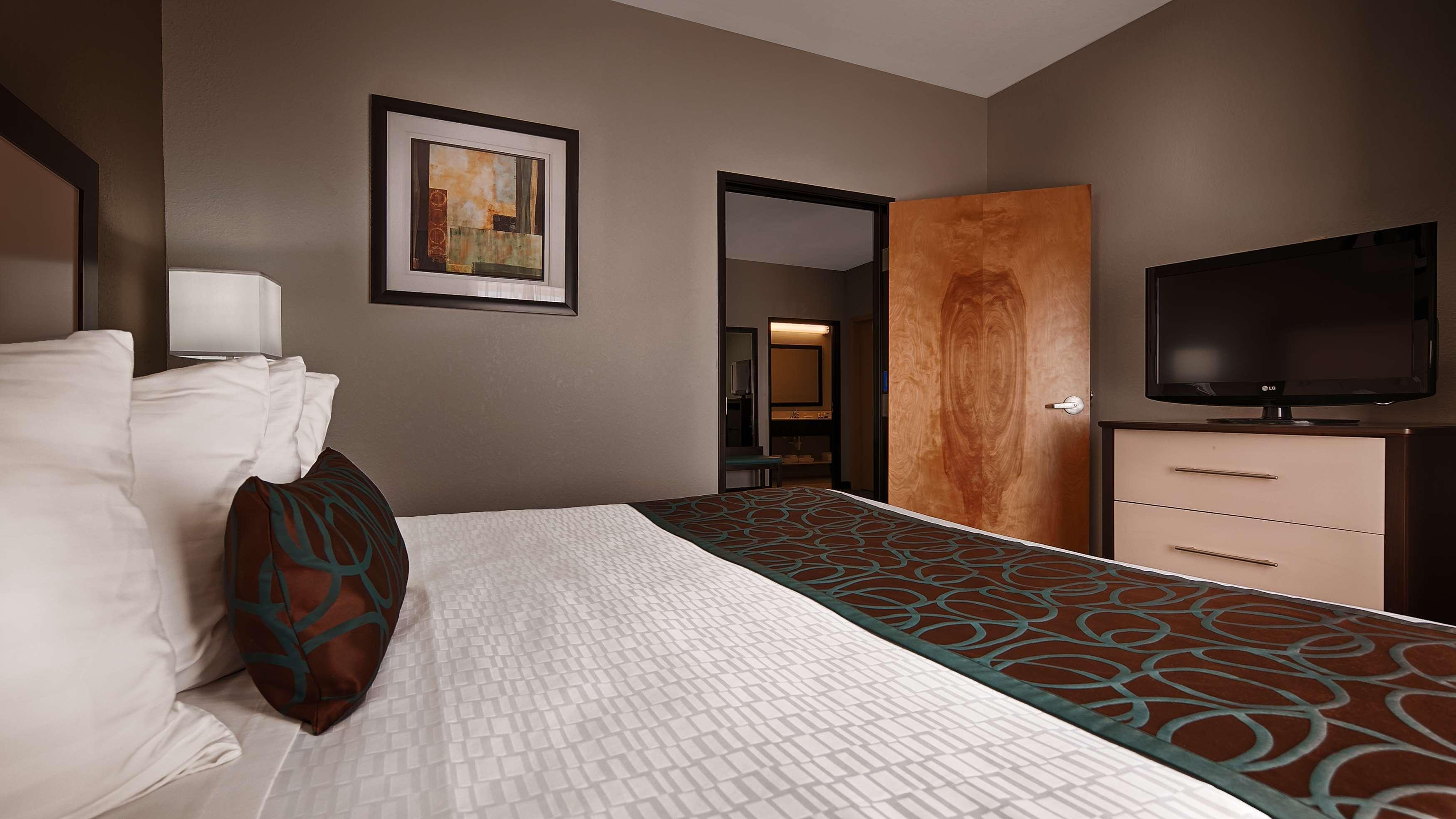 Best Western Plus - Magee Inn & Suites מראה חיצוני תמונה