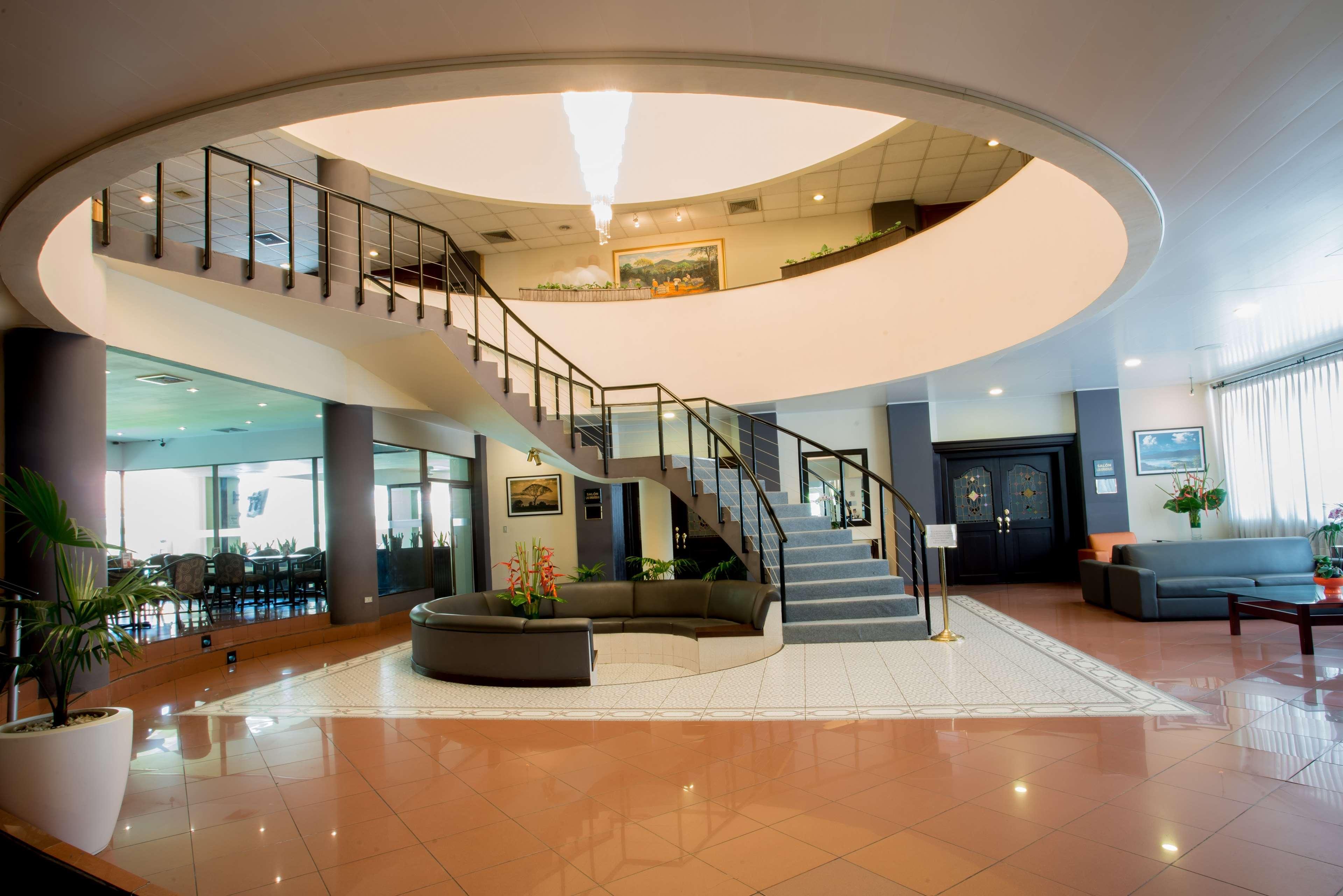 Best Western Plus - Magee Inn & Suites מראה חיצוני תמונה