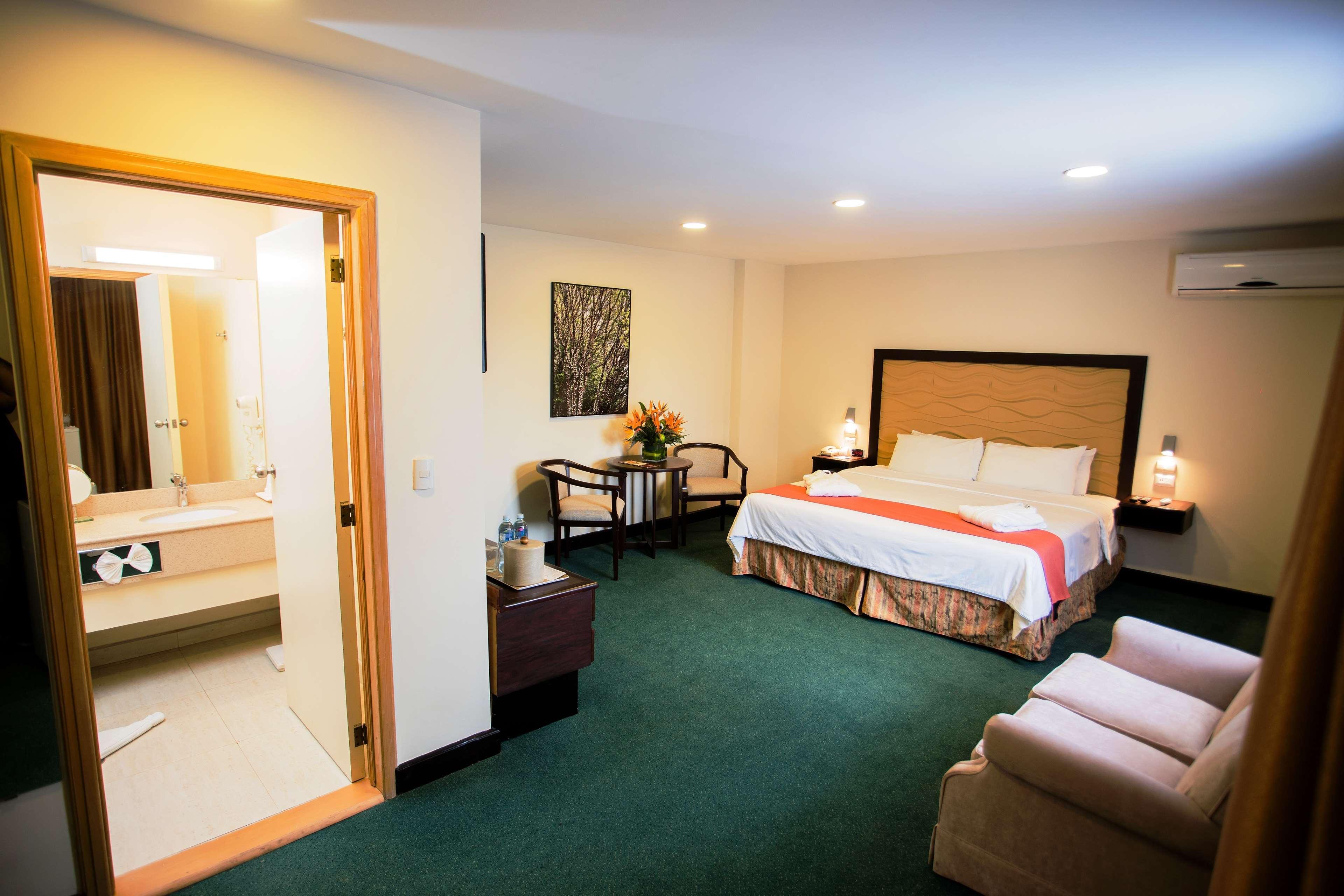 Best Western Plus - Magee Inn & Suites מראה חיצוני תמונה