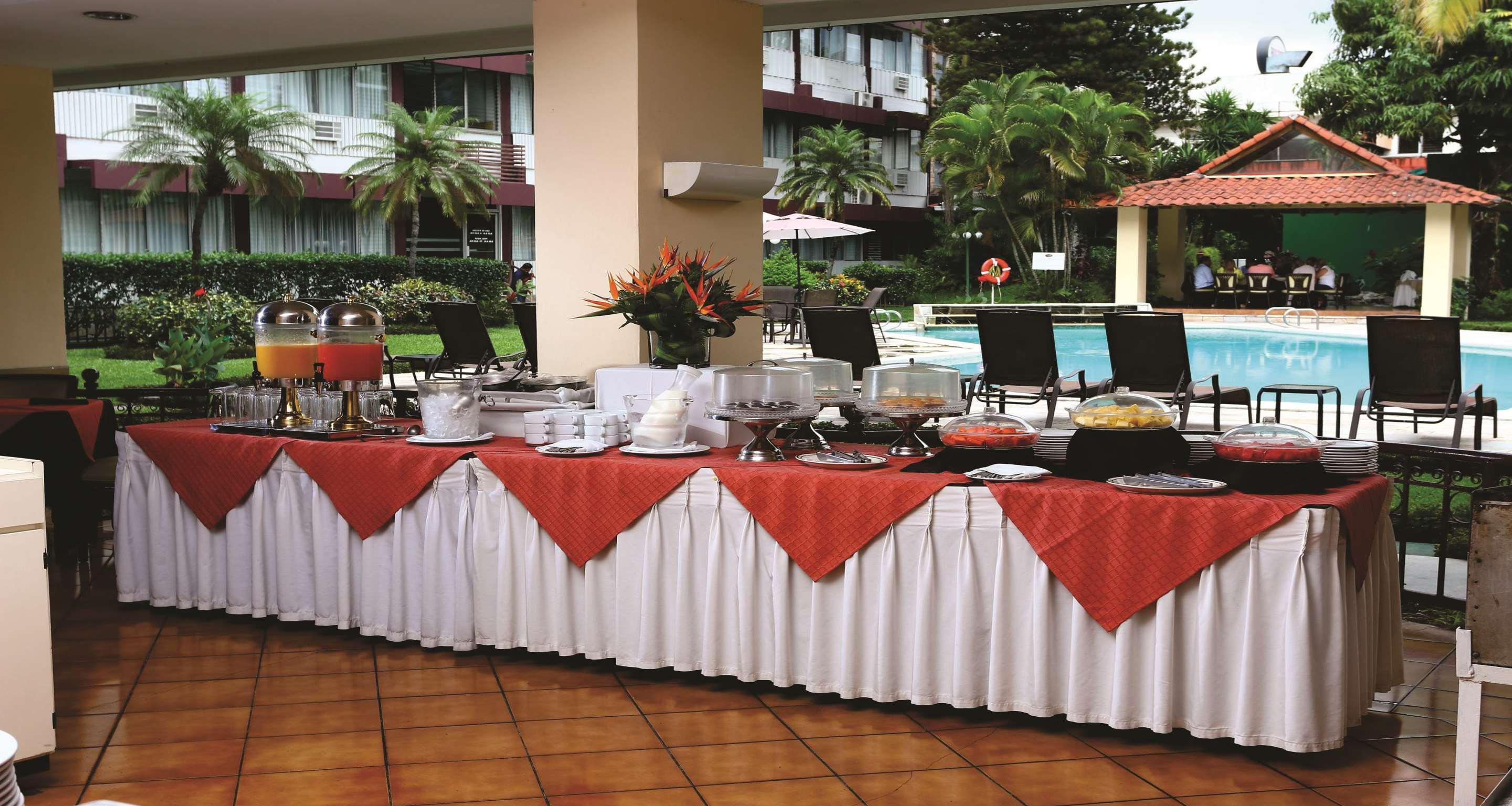 Best Western Plus - Magee Inn & Suites מראה חיצוני תמונה