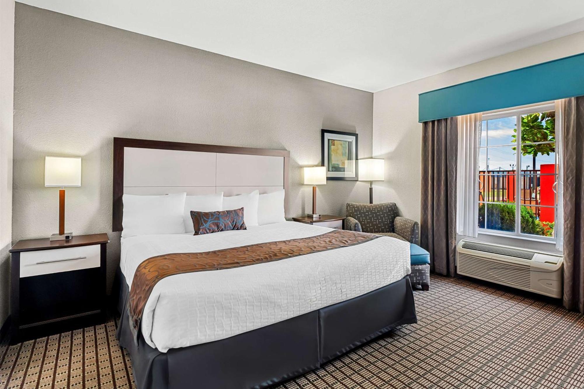 Best Western Plus - Magee Inn & Suites מראה חיצוני תמונה