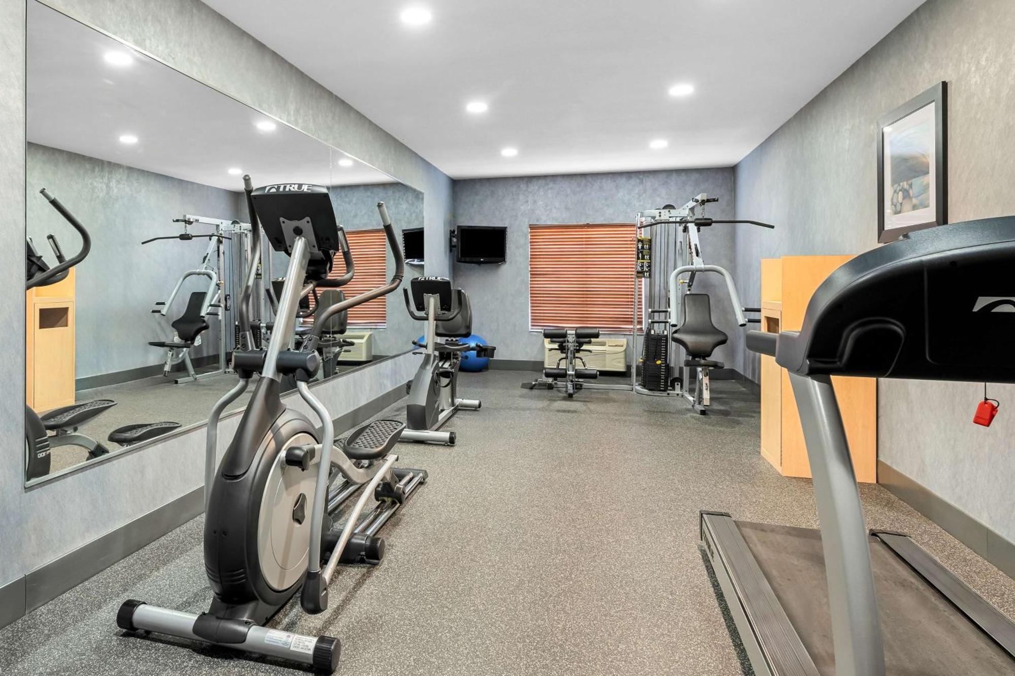 Best Western Plus - Magee Inn & Suites מראה חיצוני תמונה
