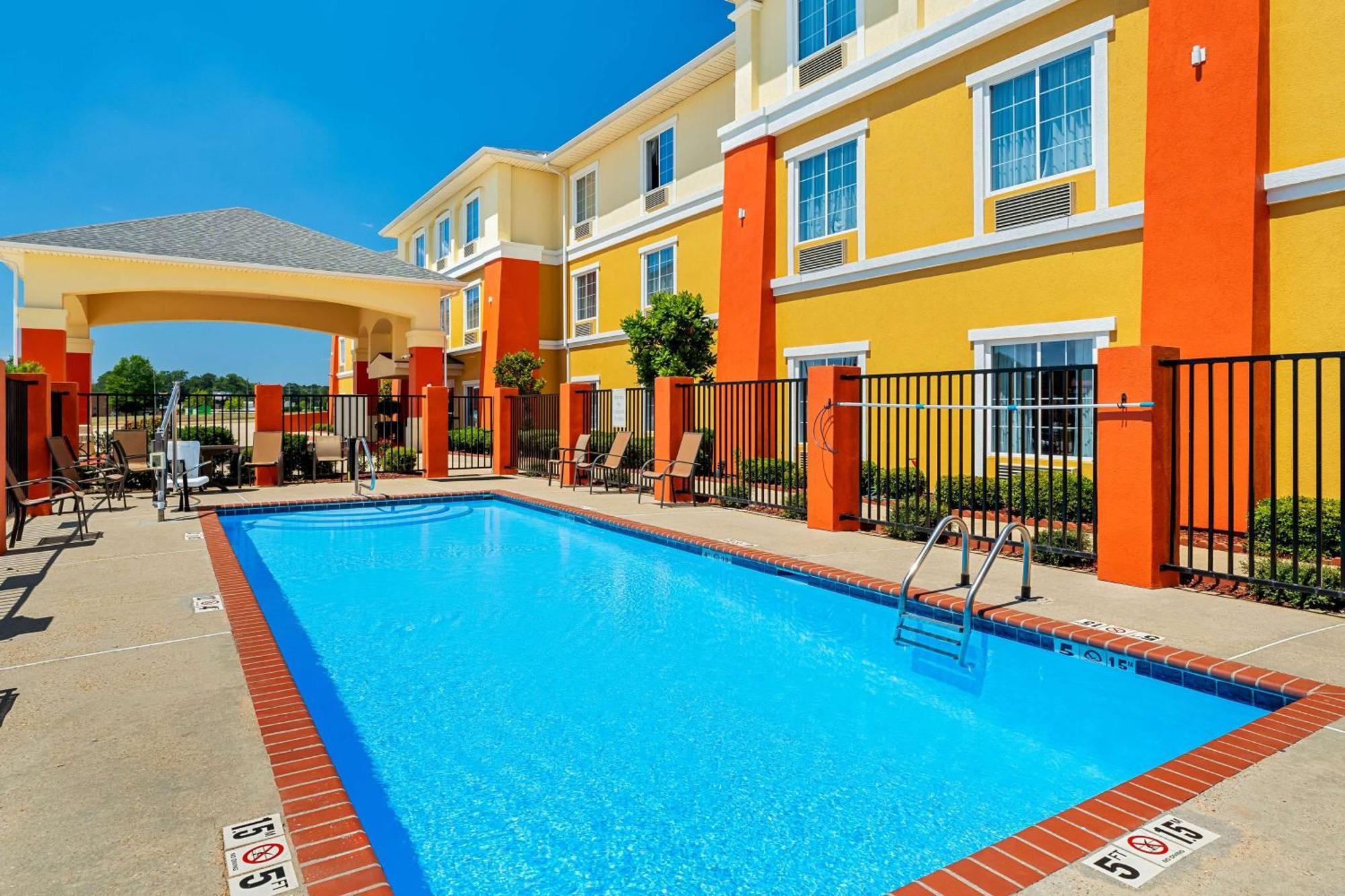 Best Western Plus - Magee Inn & Suites מראה חיצוני תמונה